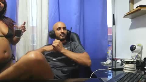 Snapshot of jon_bukowski chatting on 10/19/25, 10:54 Jon online show from 10/19/25, 10:54