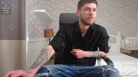 Snapshot of jonahshaw chatting on 04/11/26, 04:39 JonahShaw online show from 04/11/26, 04:39