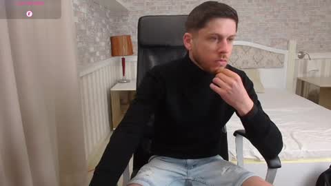 Snapshot of jonahshaw chatting on 04/30/26, 05:03 JonahShaw online show from 04/30/26, 05:03