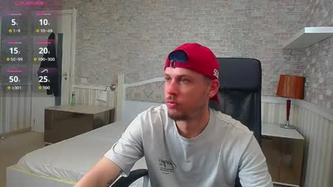 Snapshot of jonahshaw chatting on 05/16/26, 05:15 JonahShaw online show from 05/16/26, 05:15