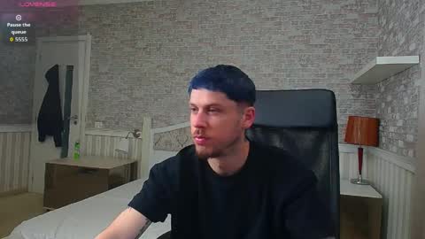 Snapshot of jonahshaw chatting on 05/17/26, 04:32 JonahShaw online show from 05/17/26, 04:32