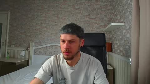 Snapshot of jonahshaw chatting on 06/01/26, 04:14 JonahShaw online show from 06/01/26, 04:14