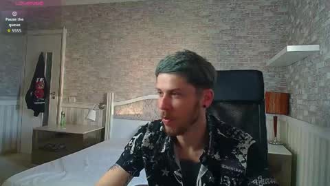 Snapshot of jonahshaw chatting on 06/04/26, 04:07 JonahShaw online show from 06/04/26, 04:07