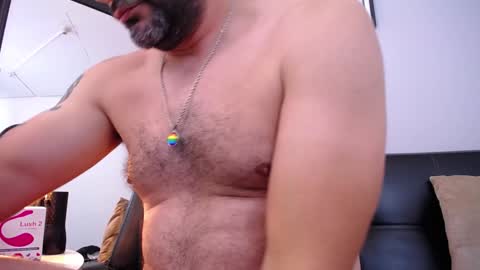  JONAS BEARD  online show from 12/07/24, 03:30
