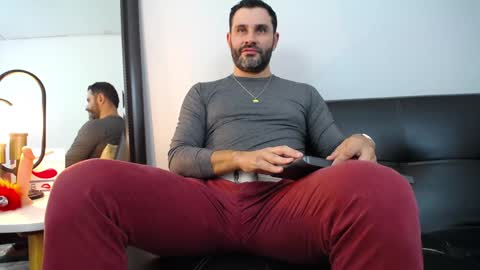  JONAS BEARD  online show from 12/09/24, 07:29