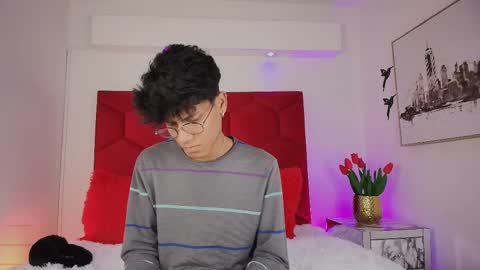 Jonas  online show from 09/15/25, 01:11