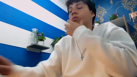 Jonathan online show from 12/07/24, 02:02