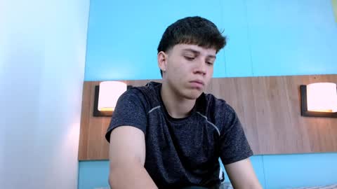 Jonathan online show from 01/04/25, 06:19