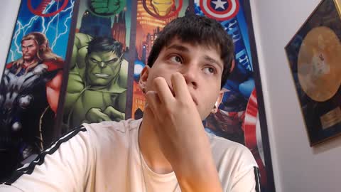 Jonathan online show from 01/12/25, 02:52