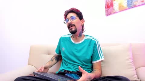 Snapshot of jonathan_sinn chatting on 05/27/26, 03:47 jonathan_sinn online show from 05/27/26, 03:47
