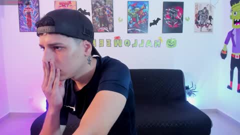 Snapshot of jonathanjoestar_ chatting on 10/15/25, 11:27 Instagram jonathanfit14 online show from 10/15/25, 11:27