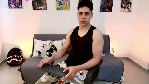 Snapshot of jonathanjoestar_ chatting on 04/17/26, 09:07 Instagram jonathanfit14 online show from 04/17/26, 09:07
