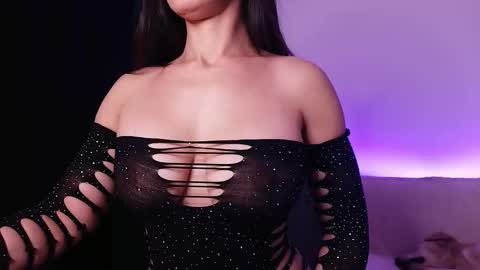 Snapshot of jonesalesya chatting on 10/31/25, 08:26 AlesyaJ online show from 10/31/25, 08:26