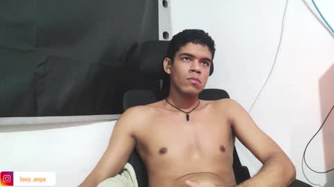 Snapshot of jonhsebastiann chatting on 03/23/26, 05:44 John online show from 03/23/26, 05:44