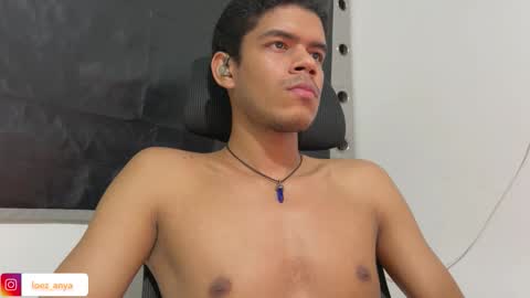 Snapshot of jonhsebastiann chatting on 03/29/26, 07:41 John online show from 03/29/26, 07:41