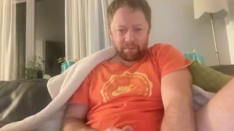 Snapshot of joninsky7777 chatting on 10/26/25, 05:46 joninsky7777 online show from 10/26/25, 05:46