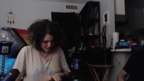 Snapshot of jonmessfan chatting on 10/31/25, 08:37 jonmessfan online show from 10/31/25, 08:37