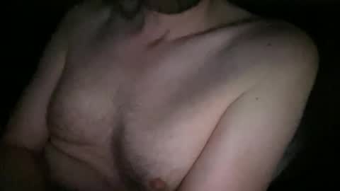 Snapshot of jonn921 chatting on 10/28/25, 08:00 jonn921 online show from 10/28/25, 08:00