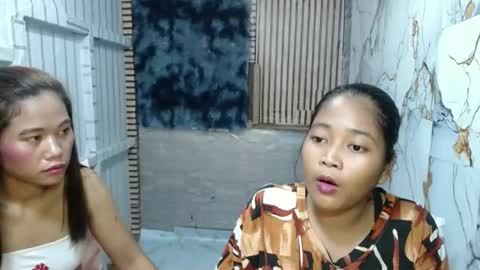 Snapshot of jonna2568 chatting on 11/21/25, 05:44 jonna2568 online show from 11/21/25, 05:44