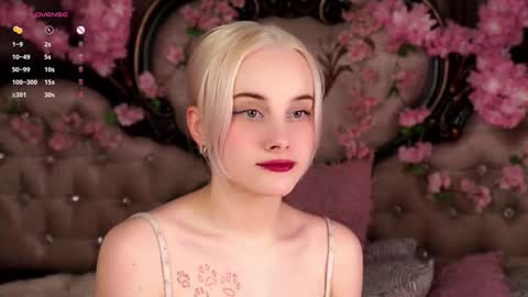 Snapshot of jonnienita chatting on 03/17/26, 11:13 Alice online show from 03/17/26, 11:13