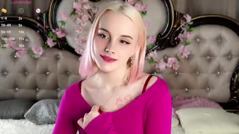 Snapshot of jonnienita chatting on 04/04/26, 11:08 Alice online show from 04/04/26, 11:08