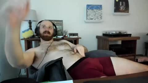 Snapshot of jonnlulz chatting on 03/09/25, 01:35 Jon online show from 03/09/25, 01:35