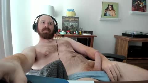 Snapshot of jonnlulz chatting on 09/24/25, 06:00 Jon online show from 09/24/25, 06:00