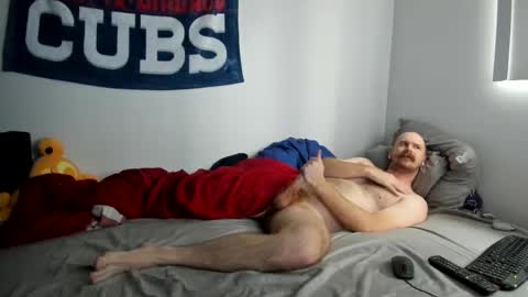 Snapshot of jonnlulz chatting on 10/14/25, 05:47 Jon online show from 10/14/25, 05:47