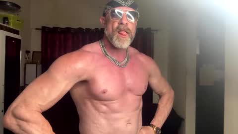 Jonny Cockfill online show from 10/24/25, 09:33