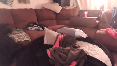 Snapshot of jonnyhungster chatting on 10/20/25, 01:28 JayHungster xxx online show from 10/20/25, 01:28