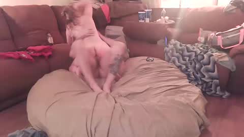 Snapshot of jonnyhungster chatting on 10/31/25, 08:54 JayHungster xxx online show from 10/31/25, 08:54