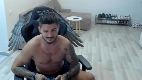 jonnyporn1 online show from 09/24/25, 11:08