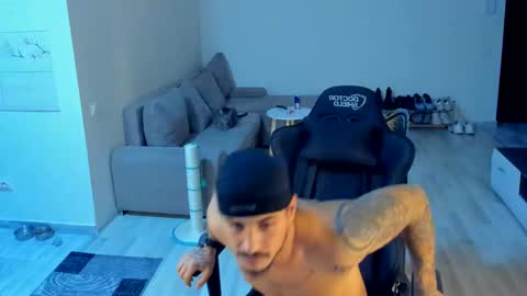 jonnyporn1 online show from 11/02/25, 09:17