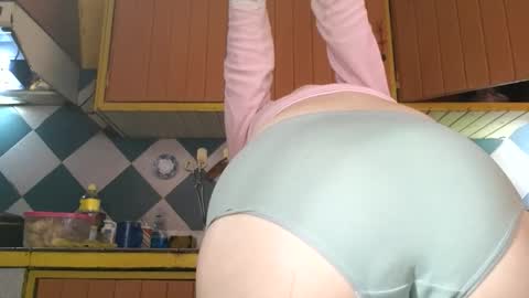 Jony Marta GMT 2000-0100 every day online show from 12/15/25, 06:01