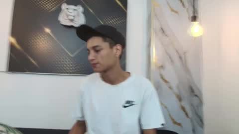 Snapshot of jordanandandrew chatting on 11/03/25, 09:05 jordanandandrew online show from 11/03/25, 09:05