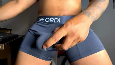 Snapshot of jordylatin202 chatting on 09/17/25, 11:39 DAVID online show from 09/17/25, 11:39