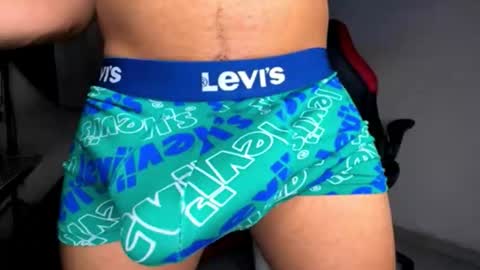 Snapshot of jordylatin202 chatting on 10/26/25, 11:20 DAVID online show from 10/26/25, 11:20