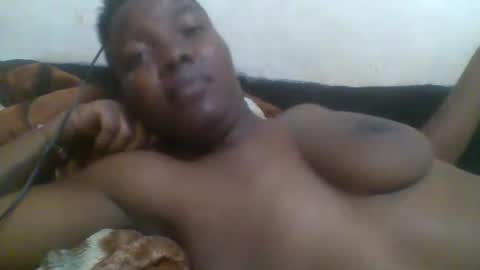 Snapshot of jos_lynn chatting on 11/16/25, 04:40 jos_lynn online show from 11/16/25, 04:40