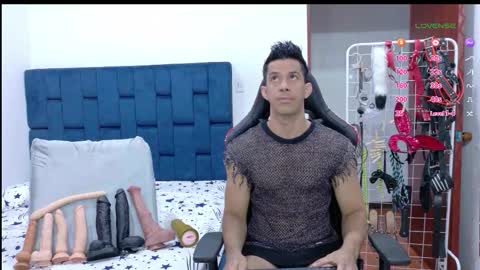 jose_rumbero91 online show from 02/16/26, 12:01