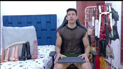 jose_rumbero91 online show from 05/28/26, 12:02