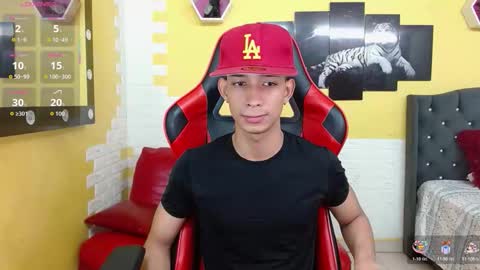 Snapshot of jose_sexycumm chatting on 11/27/25, 07:49 jose_sexycumm online show from 11/27/25, 07:49