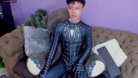 jose online show from 10/30/25, 09:04