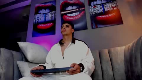 Snapshot of joseph__boy chatting on 11/16/25, 12:11 JOSEPH online show from 11/16/25, 12:11