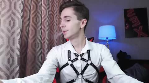 Snapshot of joseph__quinn chatting on 11/07/25, 05:29 Master Joseph online show from 11/07/25, 05:29