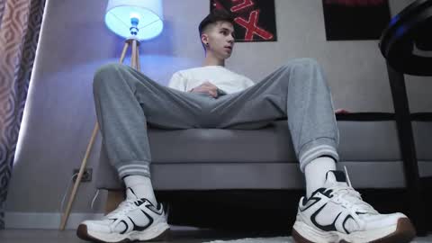 Snapshot of joseph__quinn chatting on 11/12/25, 05:19 Master Joseph online show from 11/12/25, 05:19