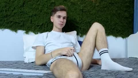 Snapshot of joseph__quinn chatting on 11/28/25, 06:49 Master Joseph online show from 11/28/25, 06:49