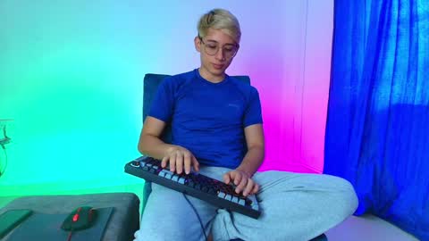 Snapshot of joseph_brown_ chatting on 01/16/25, 08:36 JOSEPH BROWN online show from 01/16/25, 08:36