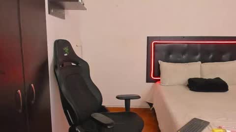 Snapshot of joseph_palacios chatting on 11/02/25, 04:15 joseph palacios online show from 11/02/25, 04:15