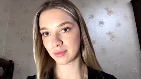 Snapshot of josephstahnke chatting on 12/14/25, 02:11 Anessa online show from 12/14/25, 02:11