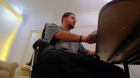 JoshKnight online show from 10/24/25, 05:15